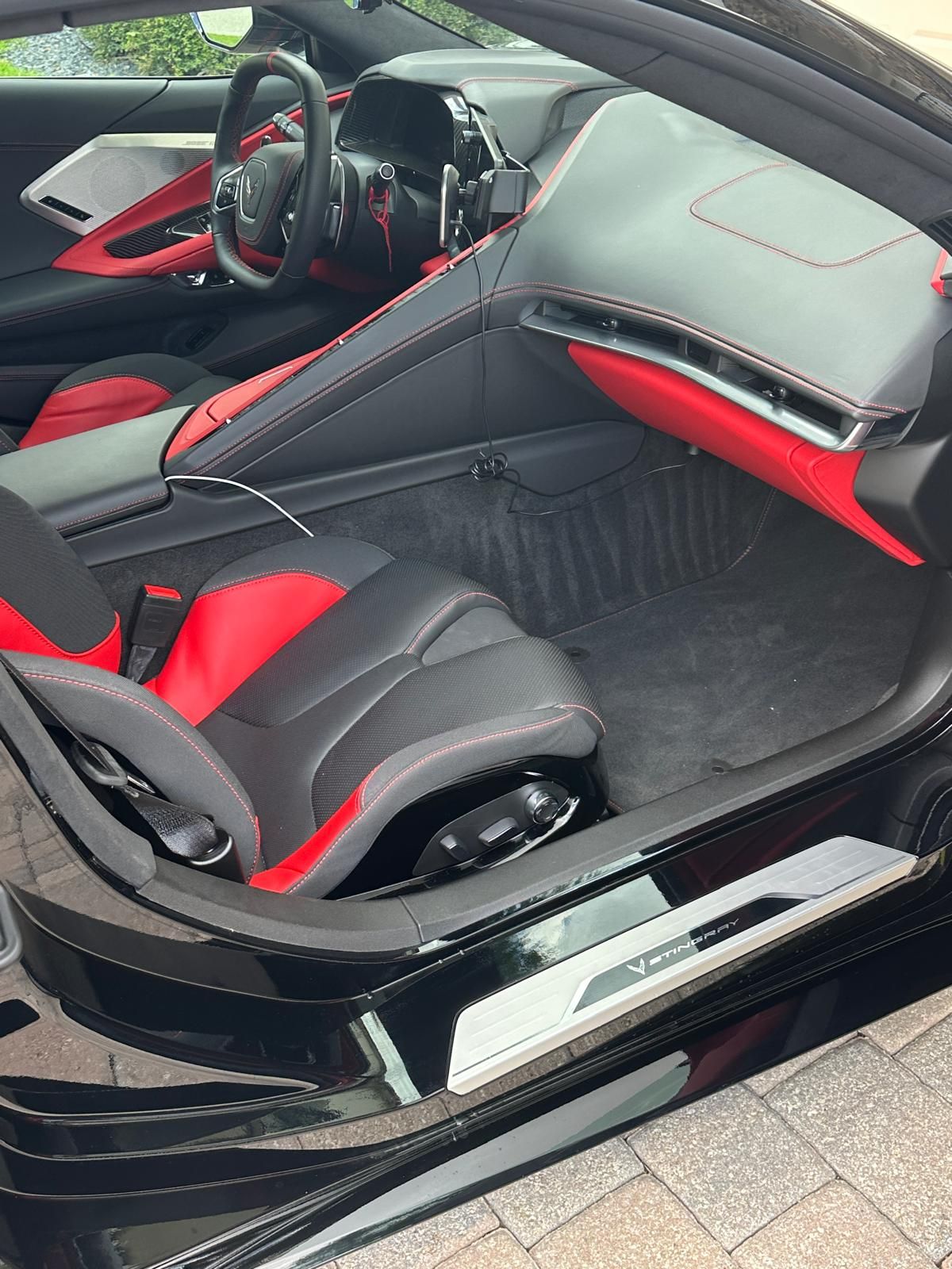 Used 2022 Chevrolet Corvette Stingray Premium Conv w/ Z51 Performance Package RWD image 4