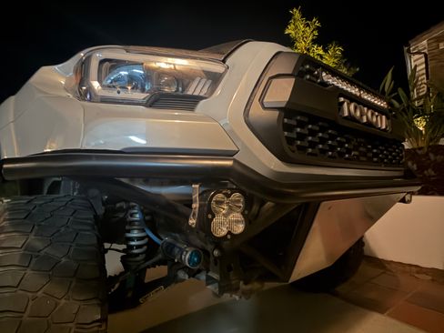 Used 2021 Toyota Tacoma TRD Off-Road w/ Technology Package AWD/4WD image 7