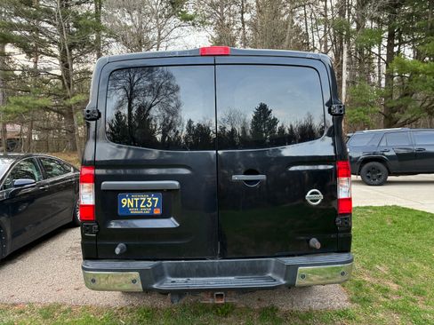 Used 2016 Nissan NV 3500 SL image 8