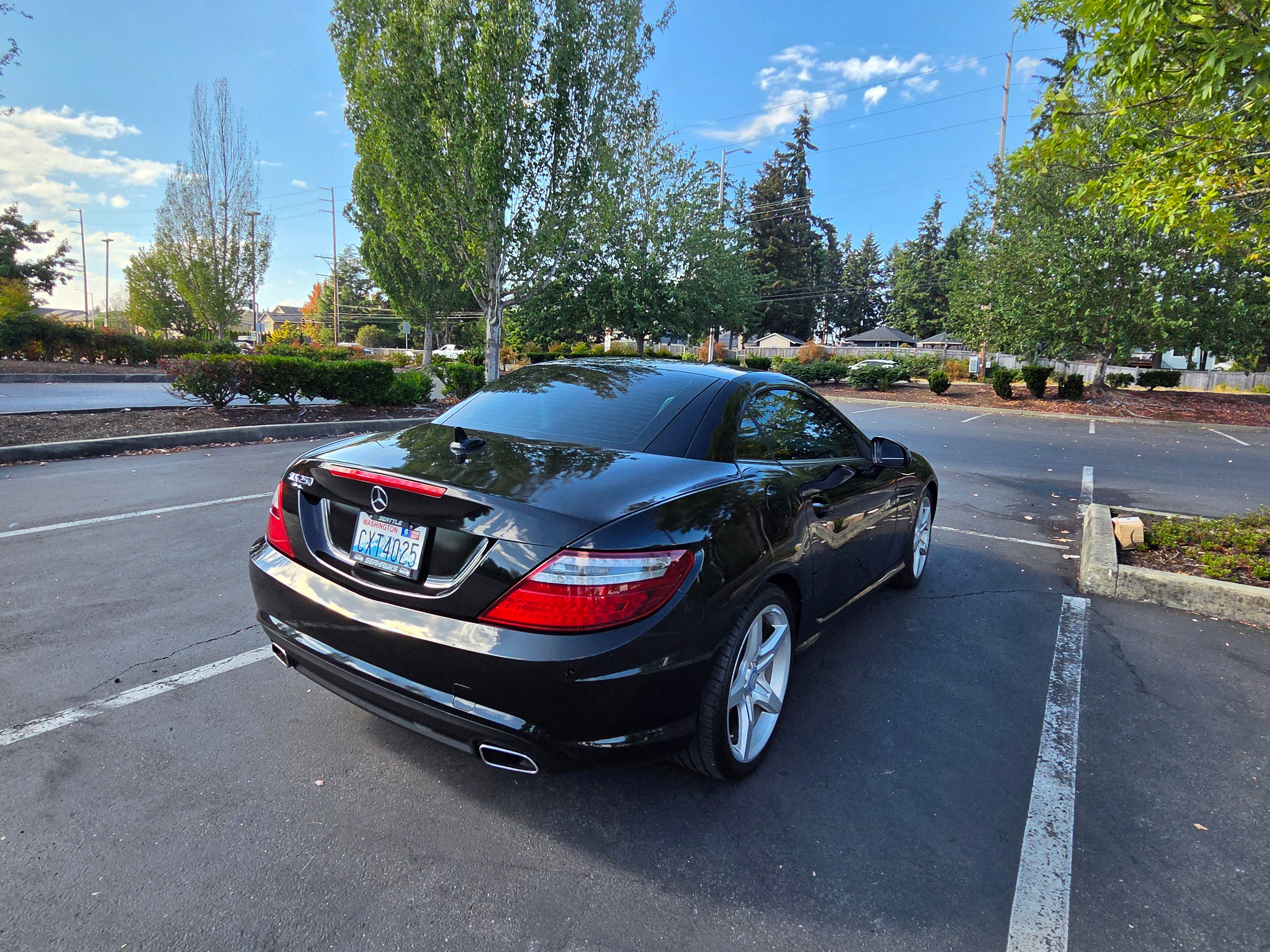 Used 2013 Mercedes-Benz SLK 250 w/ Premium I Pkg image 17