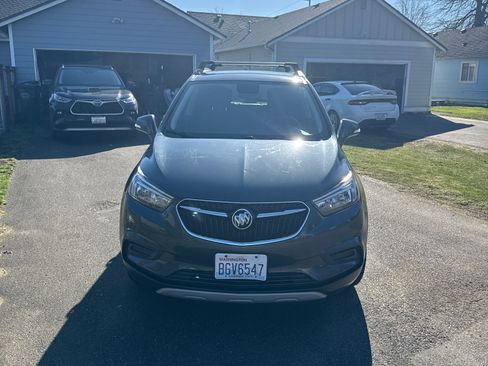 Used 2017 Buick Encore Preferred image 2
