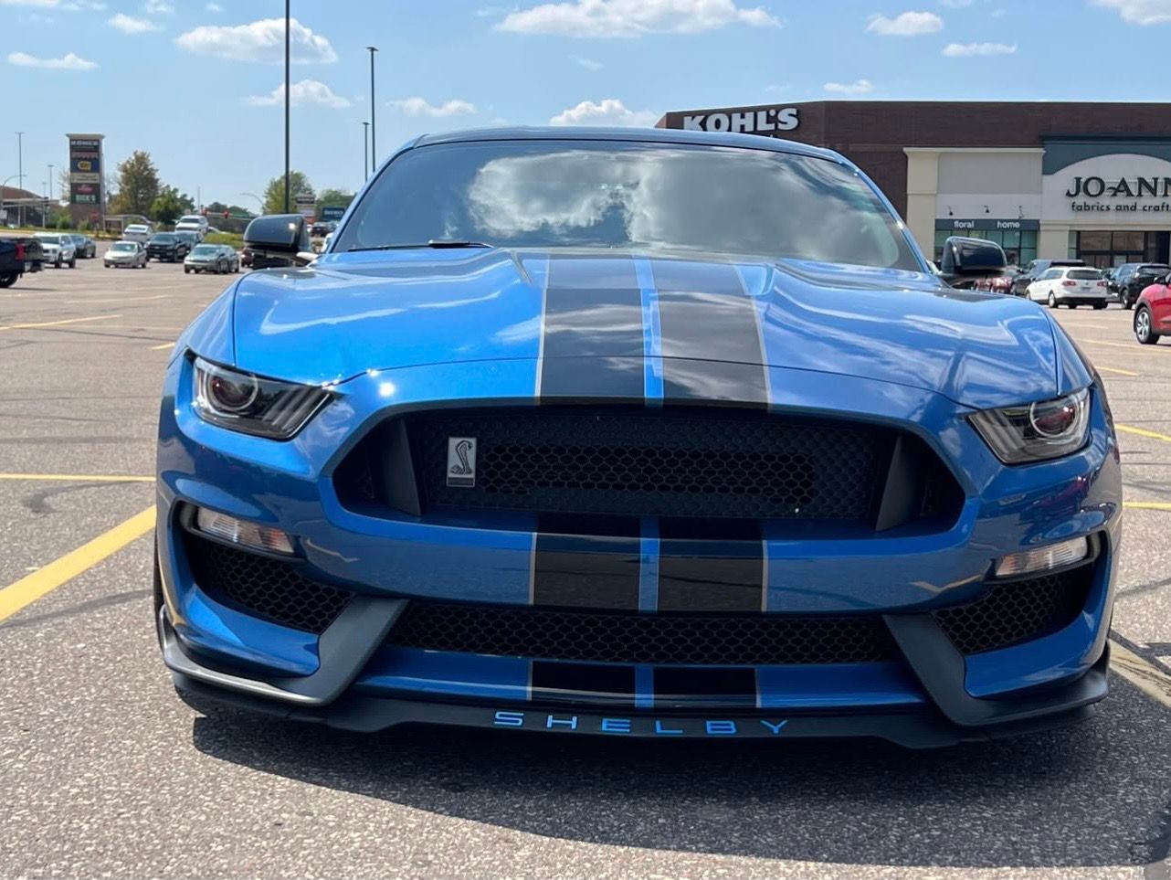 Used 2019 Ford Mustang Shelby GT350 w/ Technology Package RWD image 9