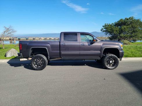 Used 2015 GMC Sierra 2500 Denali w/ Duramax Plus Package image 13