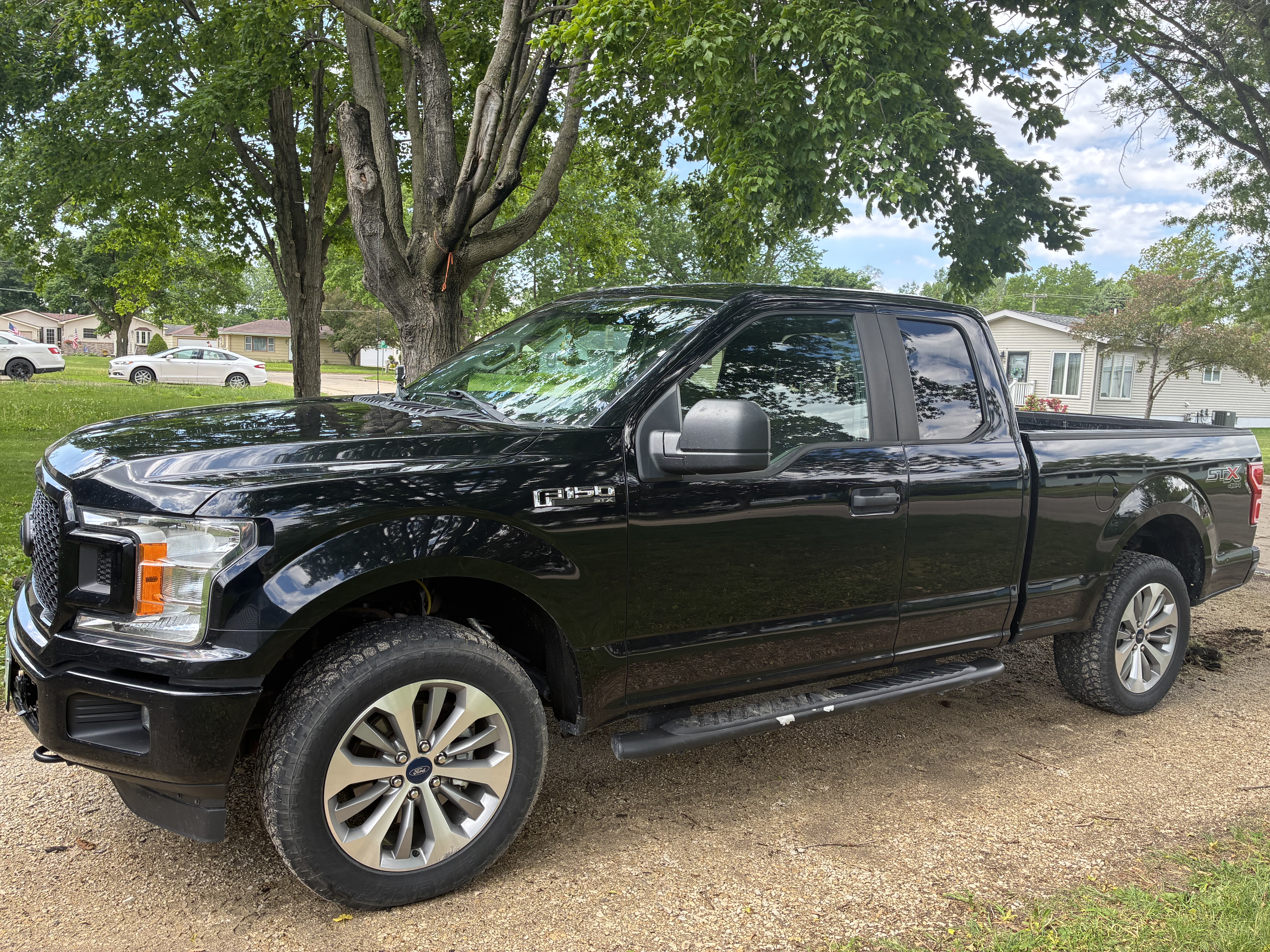 Used 2018 Ford F150 XL w/ Equipment Group 101A Mid AWD/4WD image 1