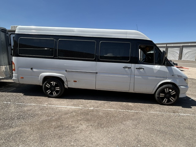 Used 2006 Dodge Sprinter 2500 w/ PWR Convenience Group RWD image 12