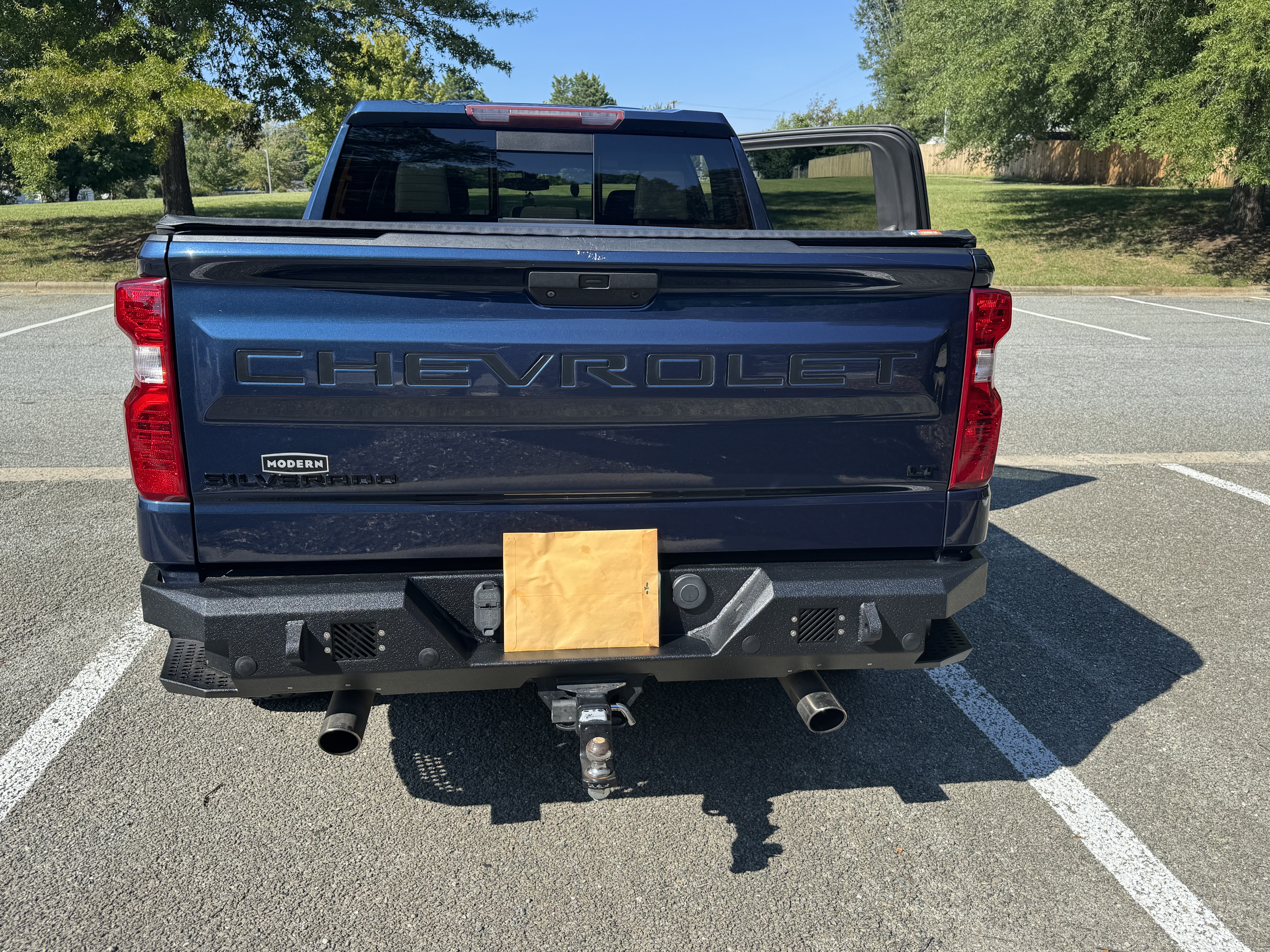 Used 2020 Chevrolet Silverado 1500 LT w/ All-Star Edition AWD/4WD image 8