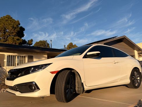 Used 2019 Honda Civic EX image 12