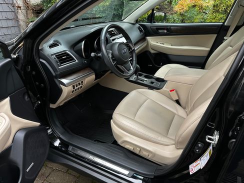 Used 2018 Subaru Outback 2.5i Limited image 9