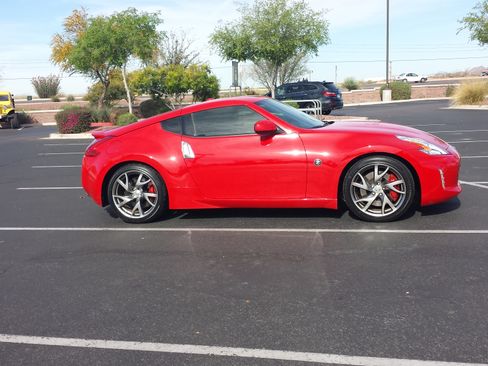 Used 2016 Nissan 370Z Coupe image 4