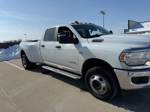 Used 2023 RAM 3500 Big Horn w/ Level 1 Equipment Group image 12