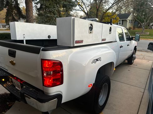 Used 2013 Chevrolet Silverado 3500 W/T w/ Snow Plow Prep Package image 5