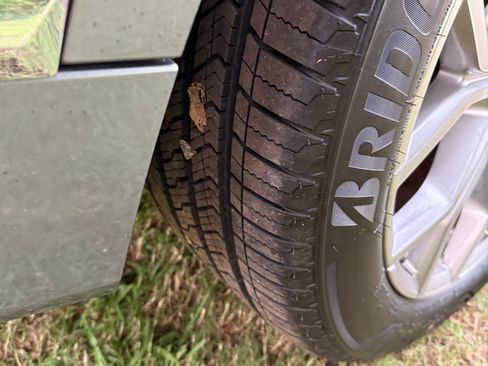 Used 2024 BMW X7 xDrive40i w/ Executive Package image 11