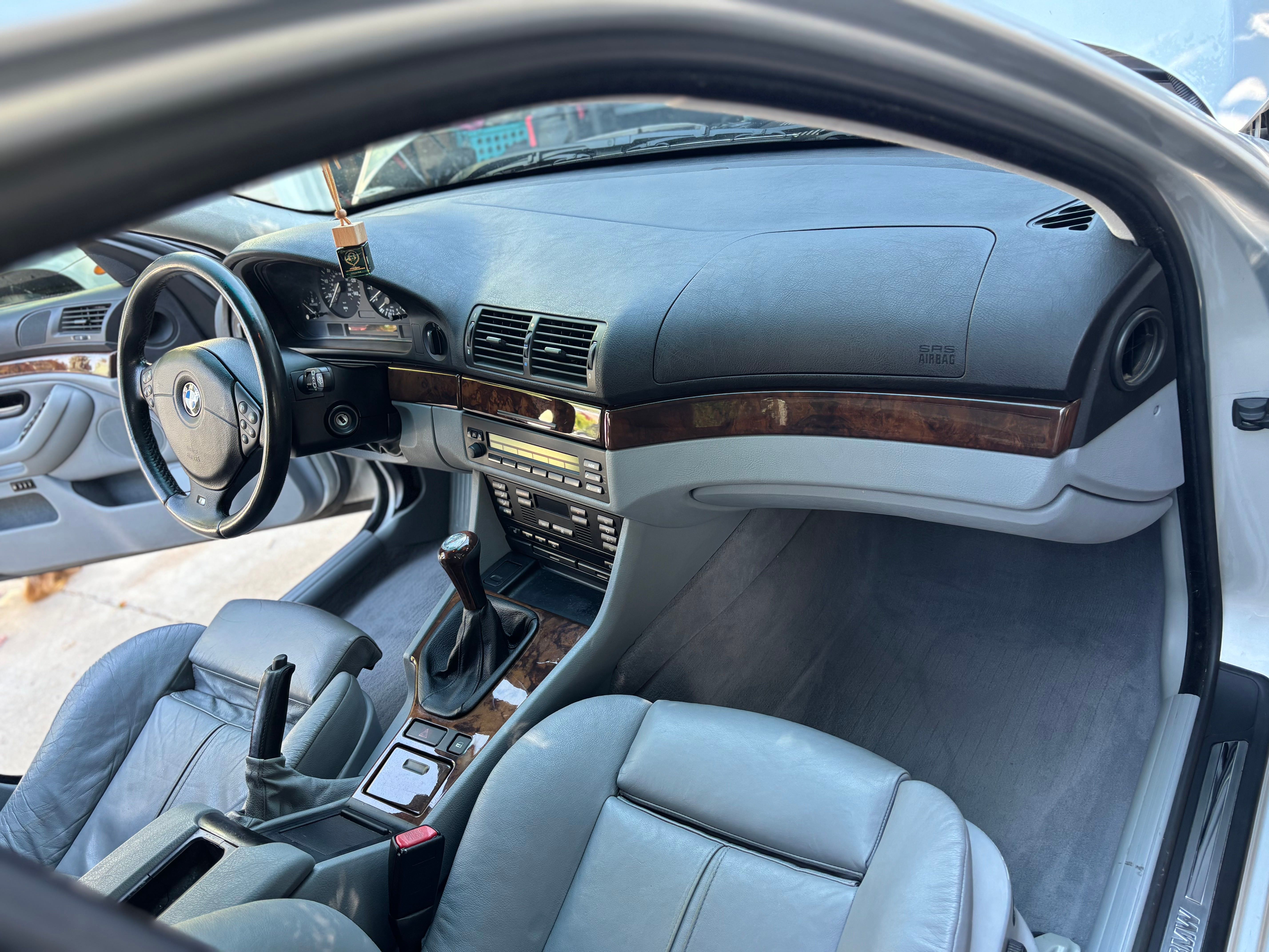 Used 2001 BMW 540i Sedan RWD image 8