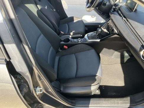 Used 2017 Toyota Yaris iA FWD image 19