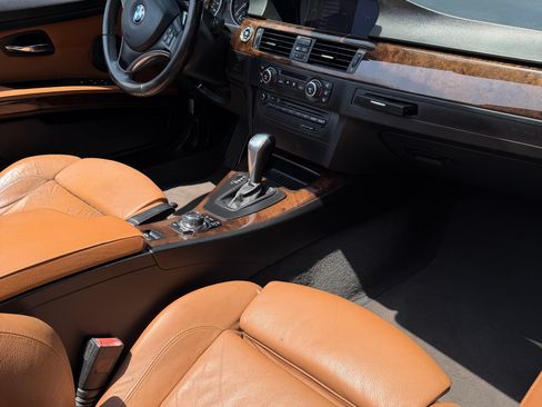 Used 2009 BMW 335i Convertible RWD image 11