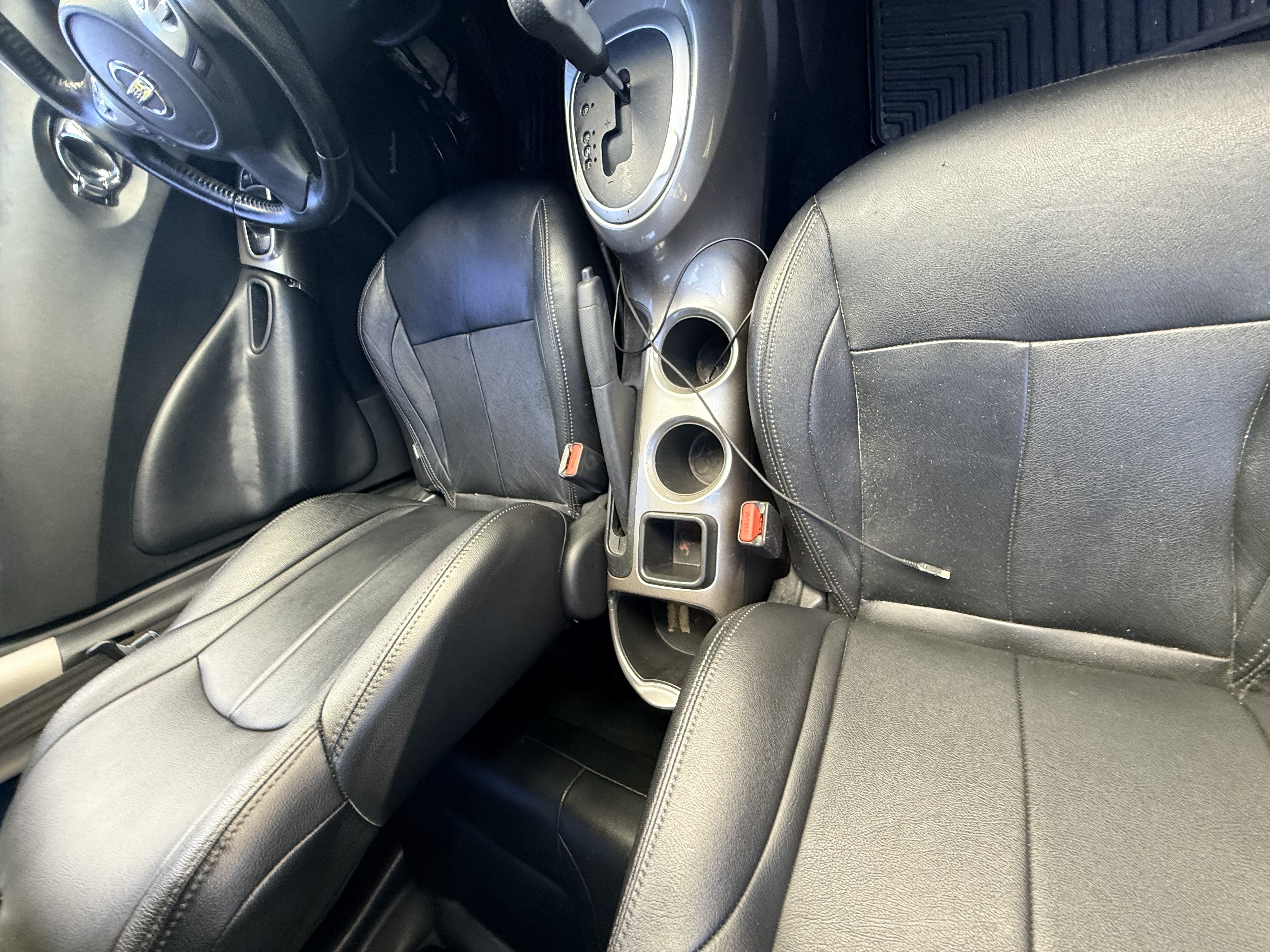 Used 2013 Nissan Juke SV FWD image 22
