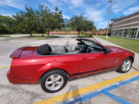 Used 2008 Ford Mustang Premium image 4