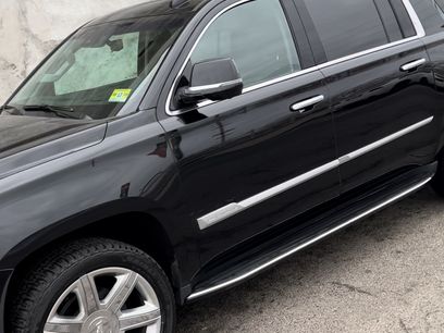 Used 2019 Cadillac Escalade ESV Luxury