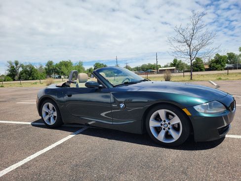 Used 2007 BMW Z4 3.0i RWD image 2