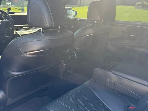 Used 2019 Lexus LS 500 w/ Interior Upgrade Package image 10