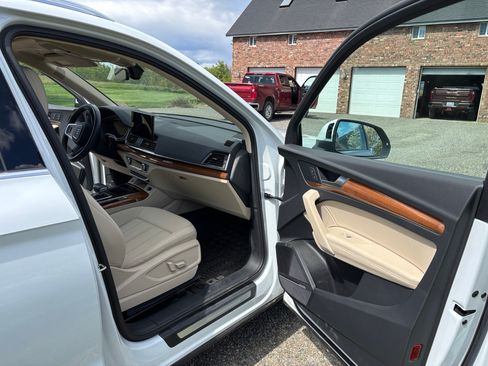 Used 2021 Audi Q5 2.0T Premium Plus AWD/4WD image 13