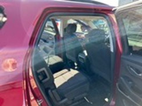 Used 2018 Chevrolet Traverse LT w/ LPO, Floor Liner Package image 10