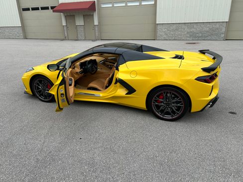Used 2025 Chevrolet Corvette Stingray Premium Conv w/ Z51 Performance Package image 20