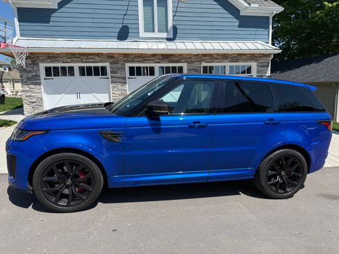 Used 2019 Land Rover Range Rover Sport SVR AWD/4WD image 4