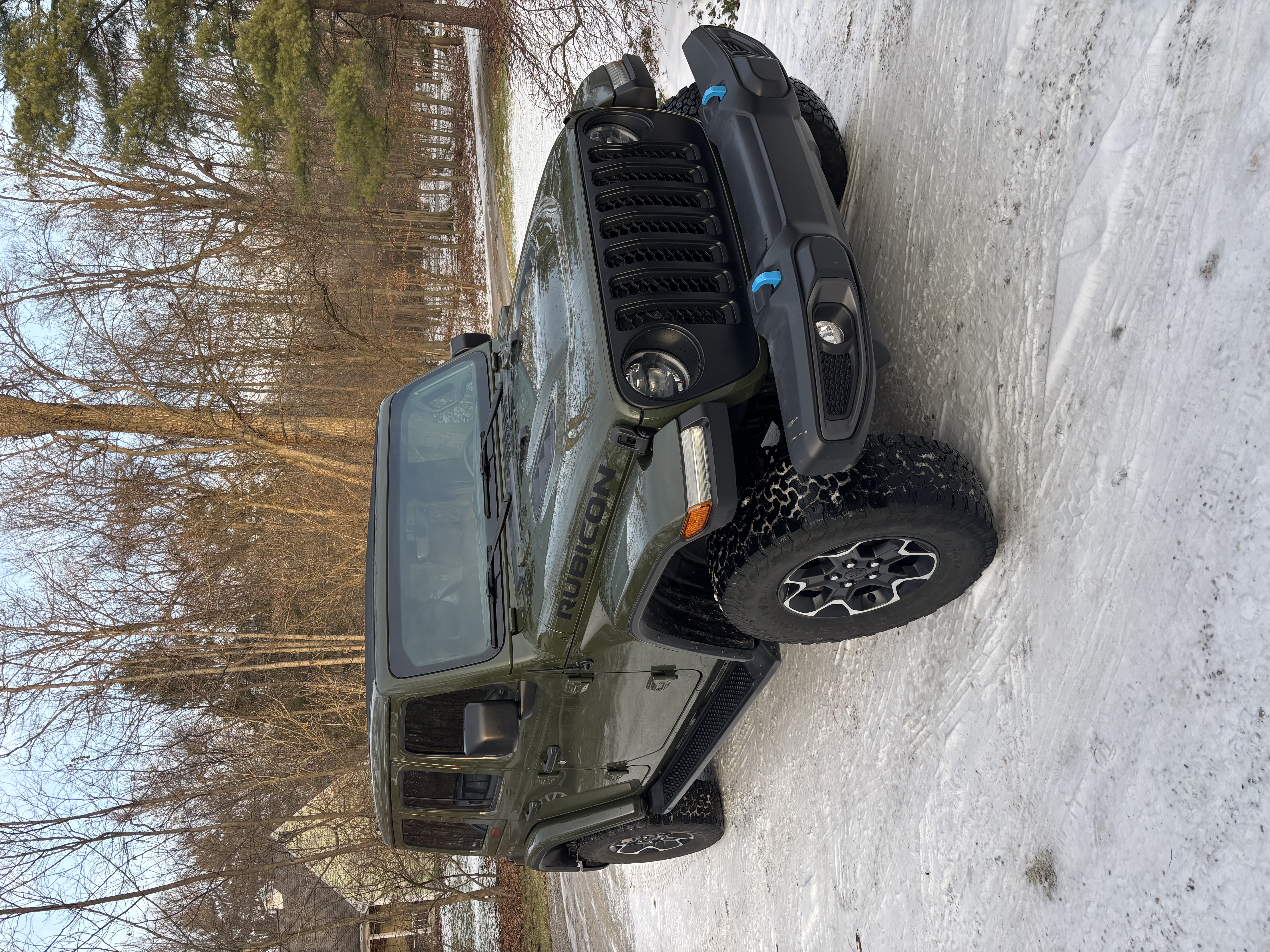 Used 2023 Jeep Wrangler Unlimited Rubicon 4xe w/ Cold Weather Group AWD/4WD image 5