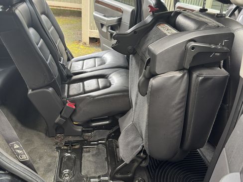 Used 2003 Ford Explorer Limited image 10