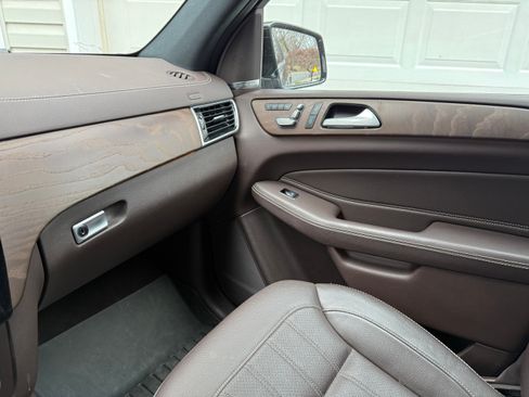 Used 2018 Mercedes-Benz GLS 450 4MATIC image 5