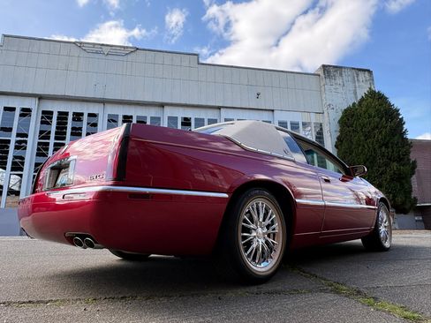 Used 2002 Cadillac Eldorado Touring w/ Preffered Equipment Group image 31