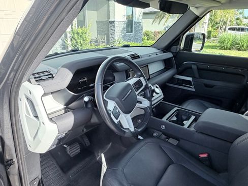 Used 2023 Land Rover Defender 110 SE AWD/4WD image 8