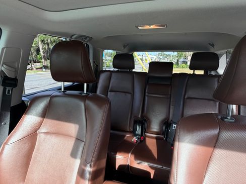 Used 2024 Toyota 4Runner Limited AWD/4WD image 10