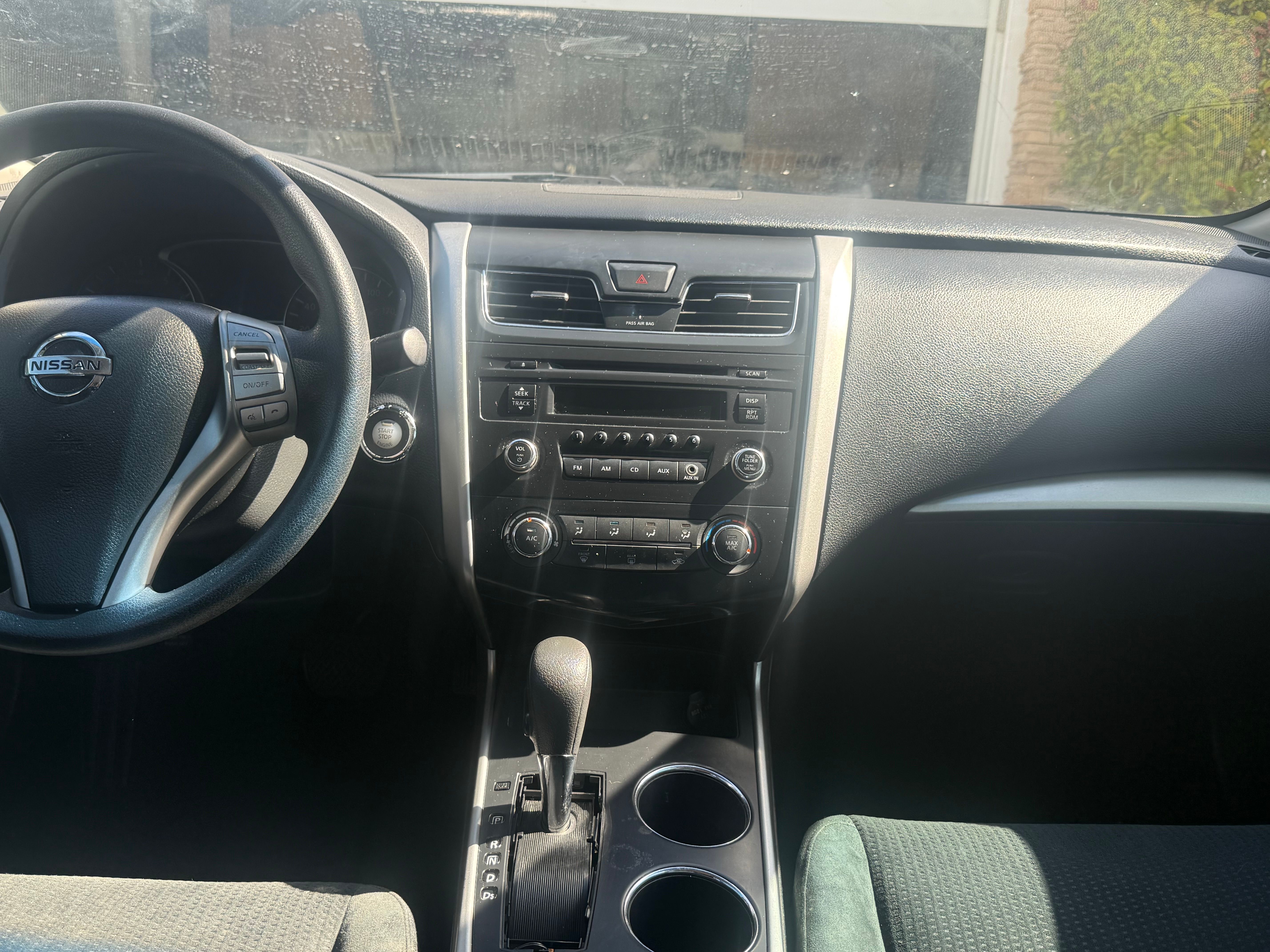 Used 2015 Nissan Altima 2.5 S w/ Sport Value Package FWD image 11