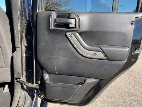 Used 2015 Jeep Wrangler Unlimited Sport w/ Quick Order Package 24S image 16