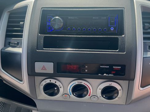 Used 2007 Toyota Tacoma PreRunner image 22