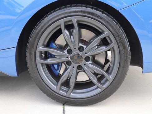 Used 2017 BMW M240i Coupe image 6