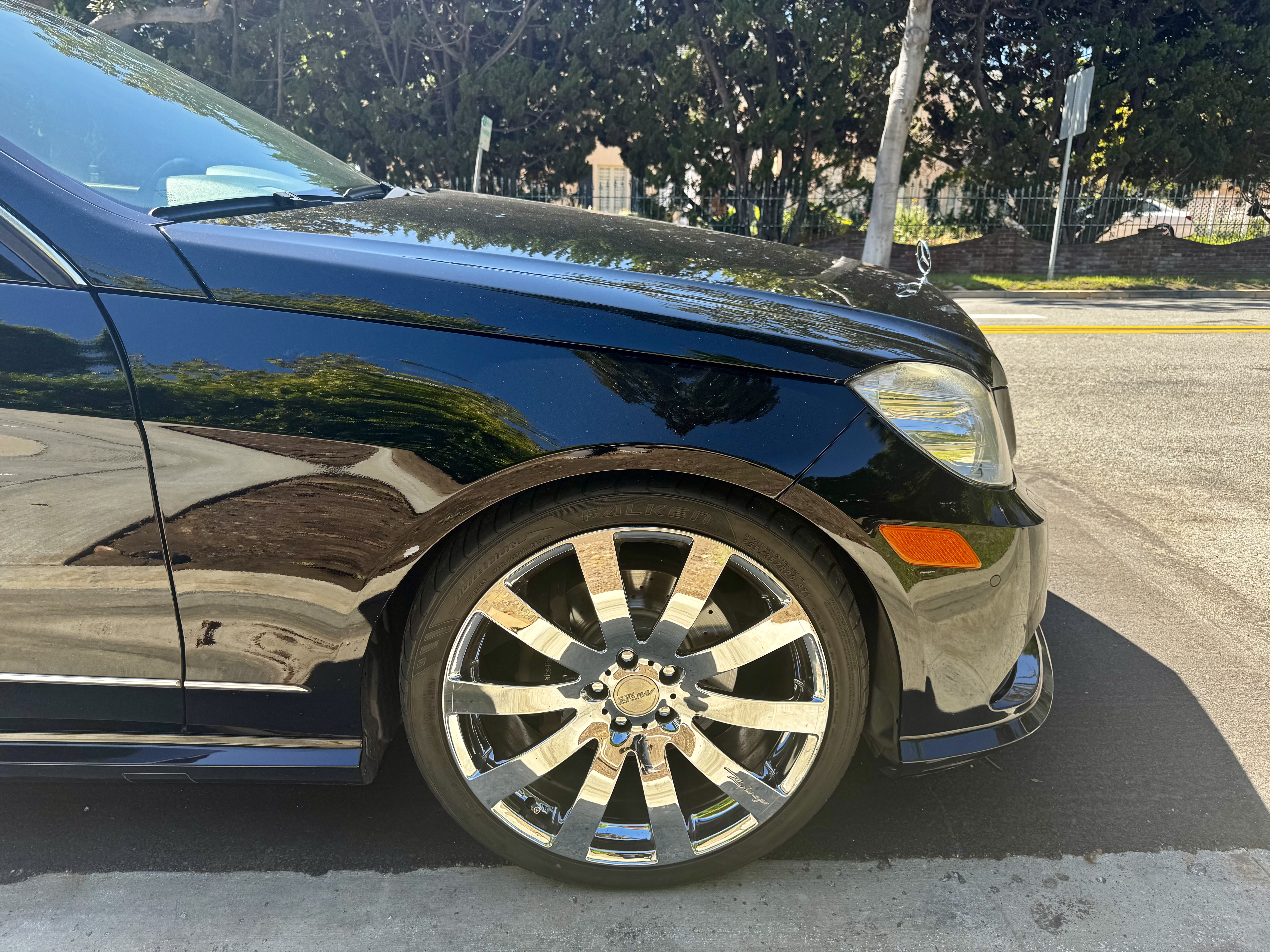 Used 2010 Mercedes-Benz E 350 Sedan image 10