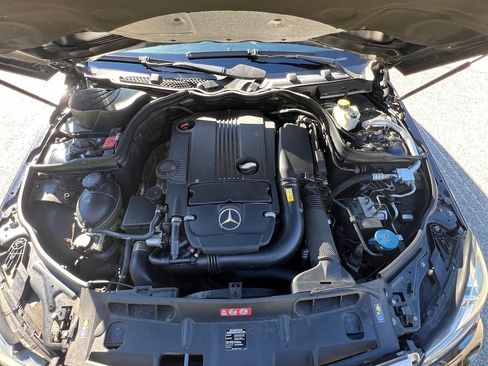 Used 2012 Mercedes-Benz C 250 Sedan image 22
