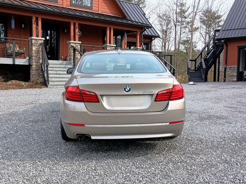 Used 2012 BMW 528i xDrive Sedan image 5