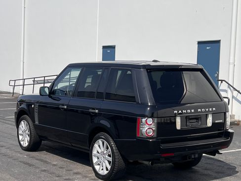 Used 2011 Land Rover Range Rover Supercharged AWD/4WD image 2