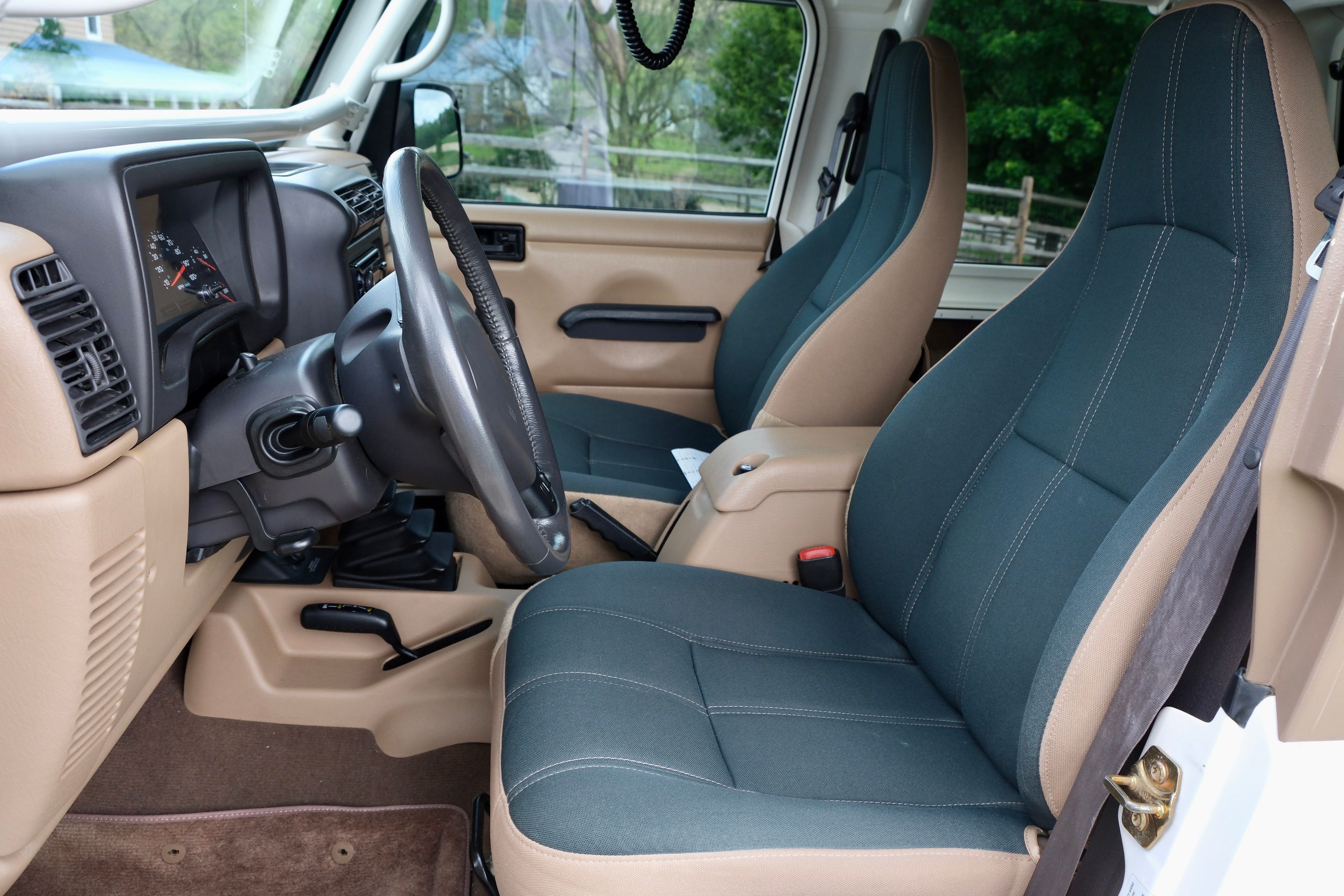 Used 2002 Jeep Wrangler Sahara AWD/4WD image 17