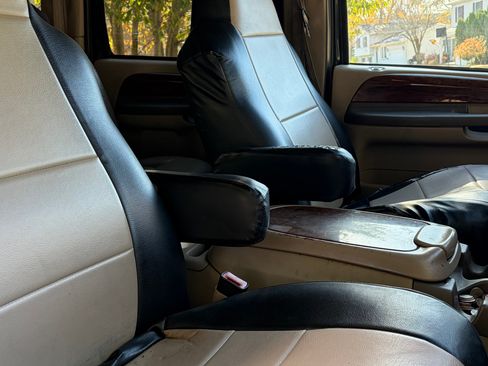 Used 2000 Ford Excursion Limited image 11