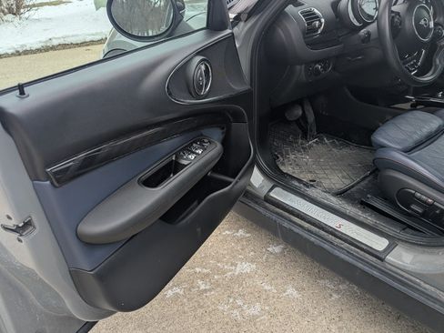 Used 2019 MINI Cooper Clubman S w/ Driver Assistance Package image 2