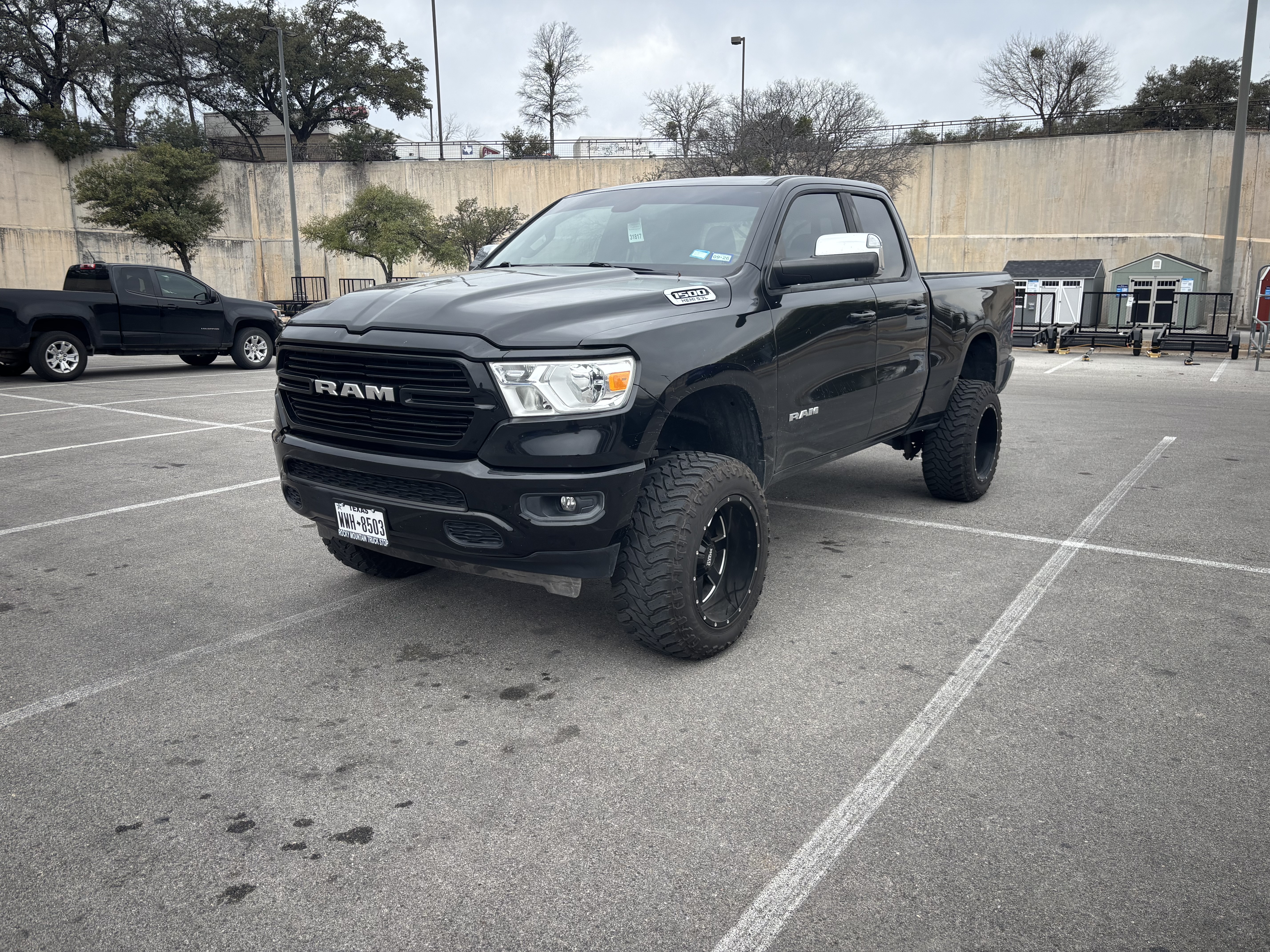 Used 2019 RAM 1500 Big Horn RWD image 2