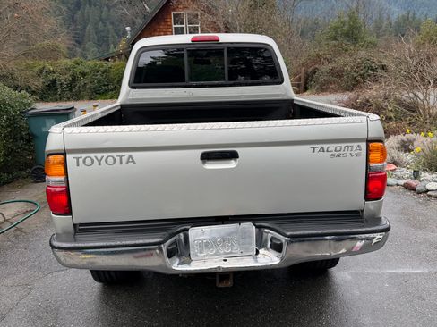 Used 2004 Toyota Tacoma 4x4 Double Cab image 11