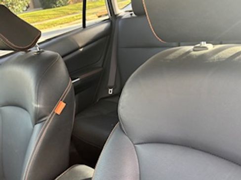 Used 2016 Subaru Crosstrek 2.0i Limited image 11