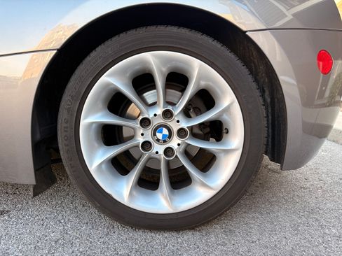 Used 2004 BMW Z4 2.5i image 27