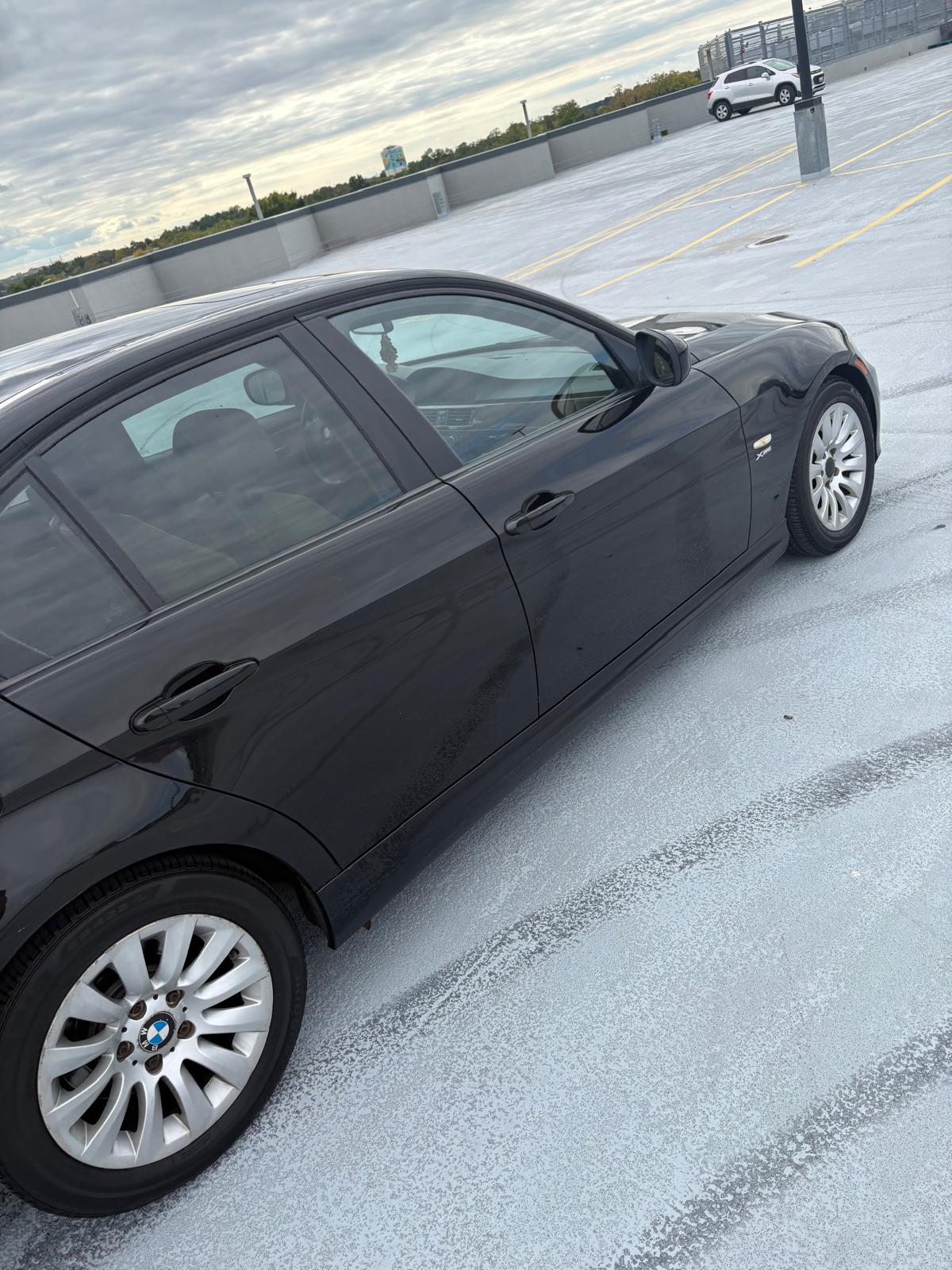 Used 2009 BMW 328i xDrive Sedan AWD/4WD image 6